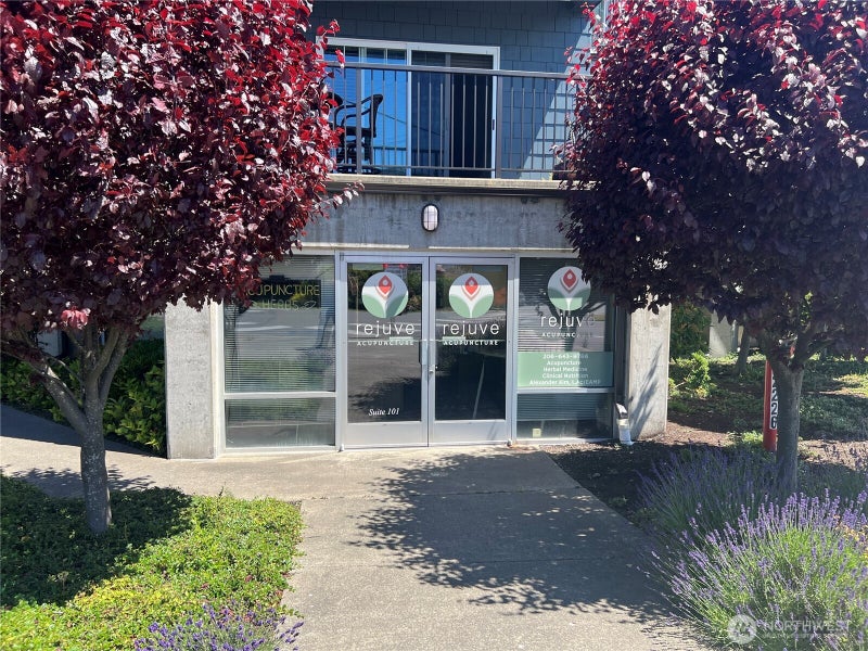 22226 6th Avenue S 101