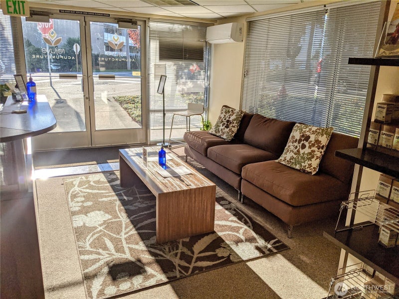 22226 6th Avenue S 101