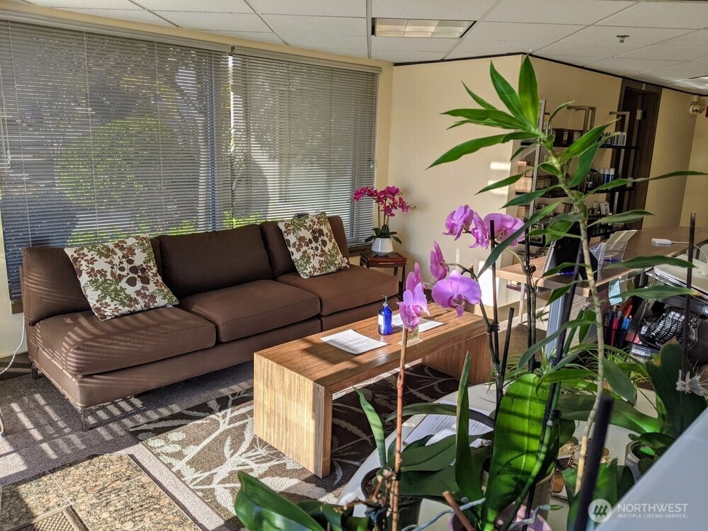 22226 6th Avenue S 101