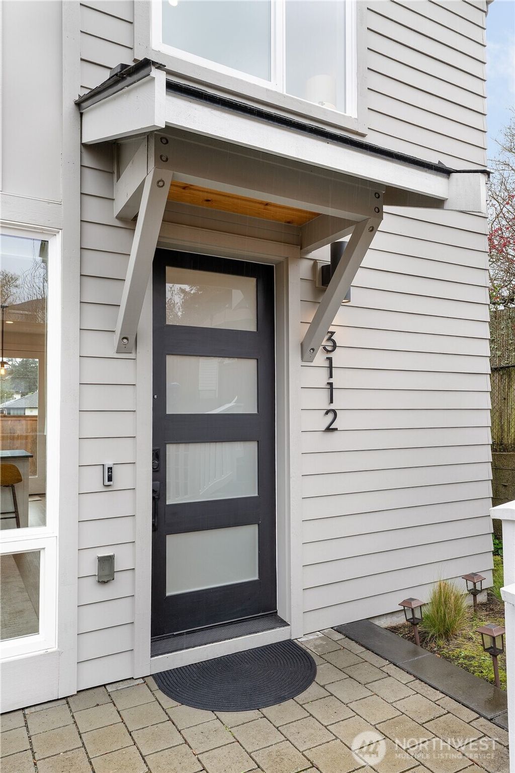 Photo of 3112 W Raye Street, Seattle, WA 98199 (MLS # 2489215)