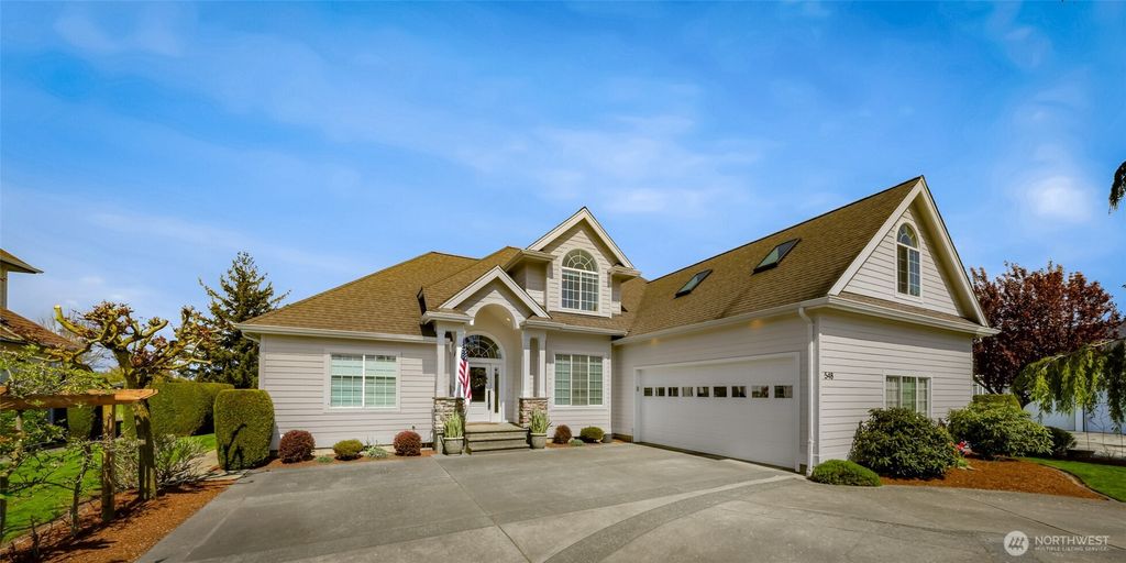 Photo of 548 Sunrise Drive, Lynden, WA 98264 (MLS # 2509430)
