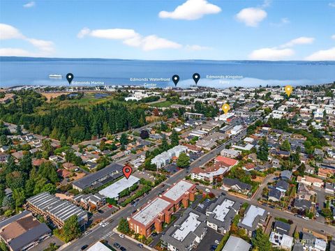Photo of 1020 5th Avenue S #2, Edmonds, WA 98020 (MLS # 2437686)
