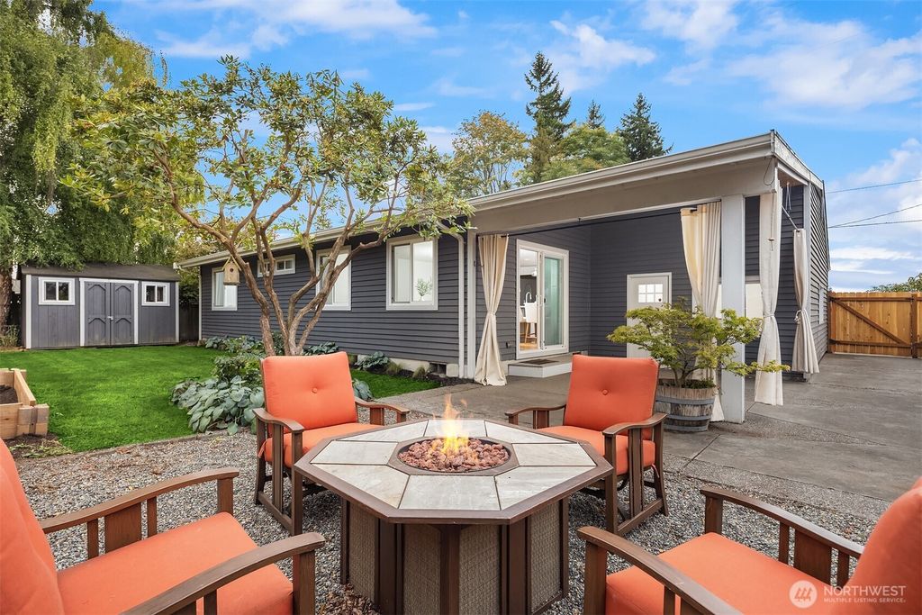 Photo of 22121 96th Avenue W, Edmonds, WA 98020 (MLS # 2436553)