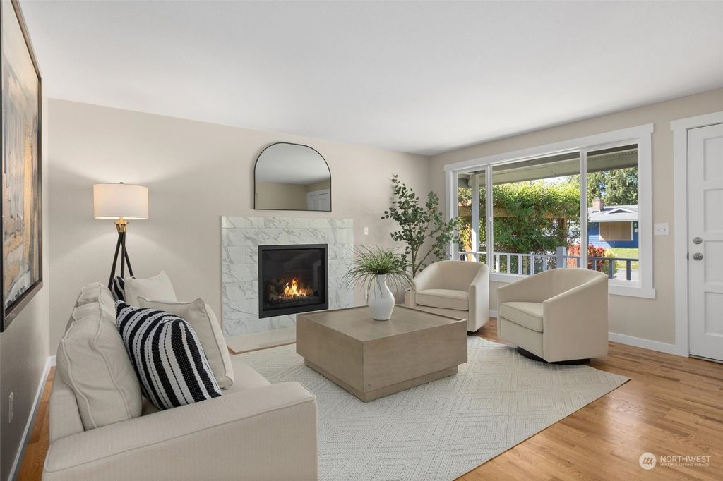 Photo of 8827 NE 137th Place, Kirkland, WA 98034 (MLS # 2232005)