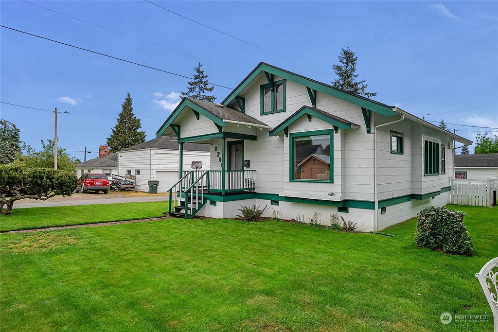 Photo of 2708 18th Street, Everett, WA 98201 (MLS # 2147476)