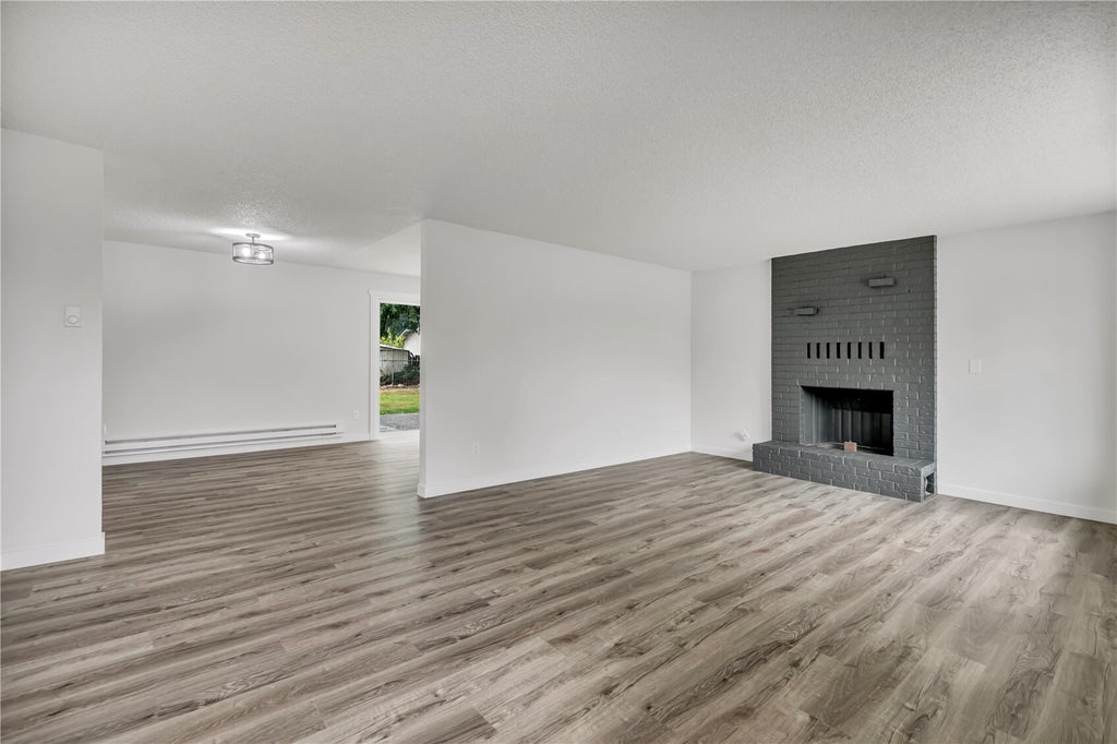 Photo of 17117 21st Avenue Ct E, Spanaway, WA 98387 (MLS # 2598996)