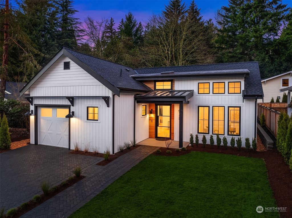Photo of 10729 NE 108th Street, Kirkland, WA 98033 (MLS # 2318761)