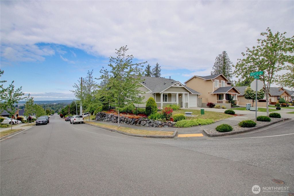 Photo of 6120 73rd Avenue NE, Marysville, WA 98270 (MLS # 2391205)