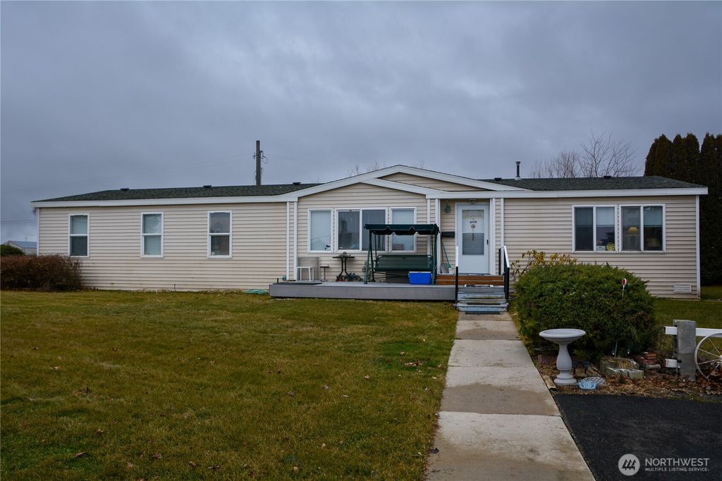 Photo of 1873 8th Street, Davenport, WA 99122 (MLS # 2483063)