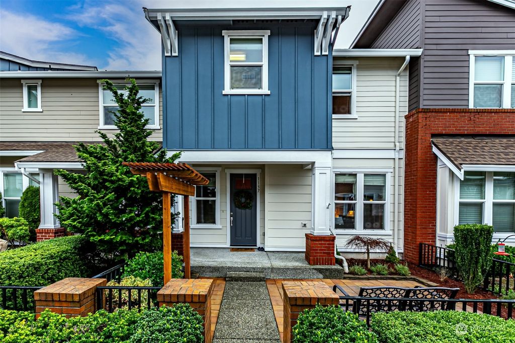 Photo of 1157 NE Hickory Lane, Issaquah, WA 98029 (MLS # 2321689)