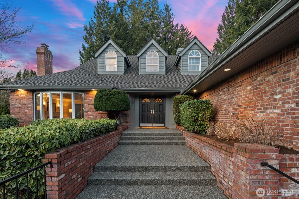 Photo of 1629 148th Street SE, Mill Creek, WA 98012 (MLS # 2341294)