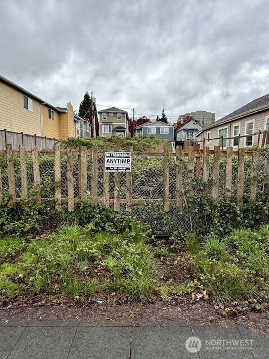 Photo of 3122 Broadway Avenue, Everett, WA 98201 (MLS # 2502560)