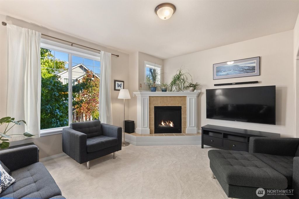 Photo of 510 Pilchuck Path #W2, Everett, WA 98201 (MLS # 2441008)