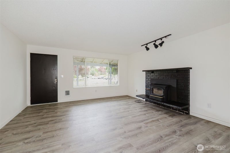 2464 Mitchell Road SE