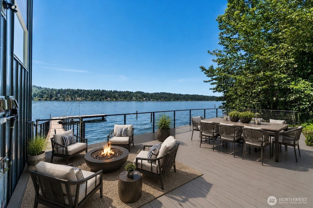 Photo of 6409 Ripley Lane SE, Renton, WA 98056 (MLS # 2527976)