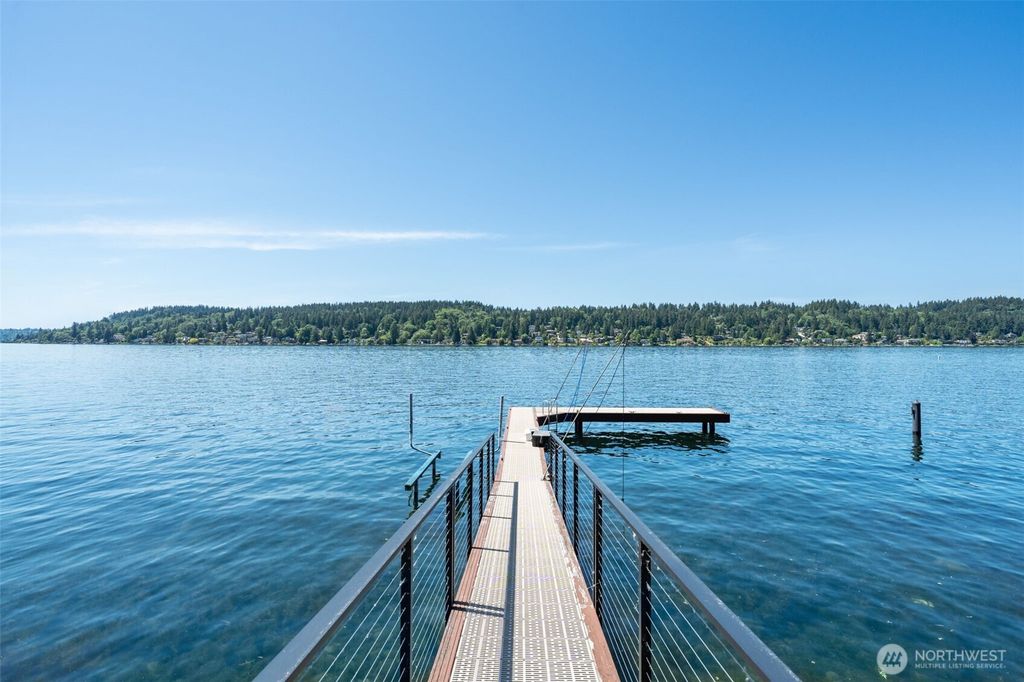 Photo of 6409 Ripley Lane SE, Renton, WA 98056 (MLS # 2527976)