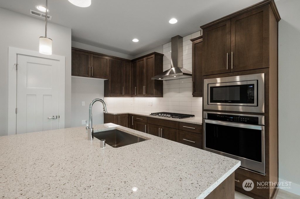 Photo of 3915 133rd Street SW, Lynnwood, WA 98087 (MLS # 2222935)