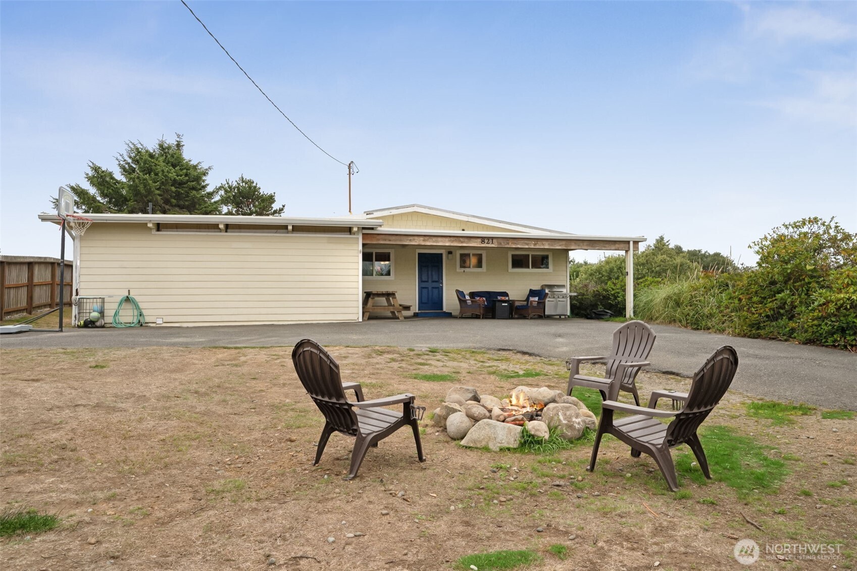 821 Ocean Shores Boulevard NW