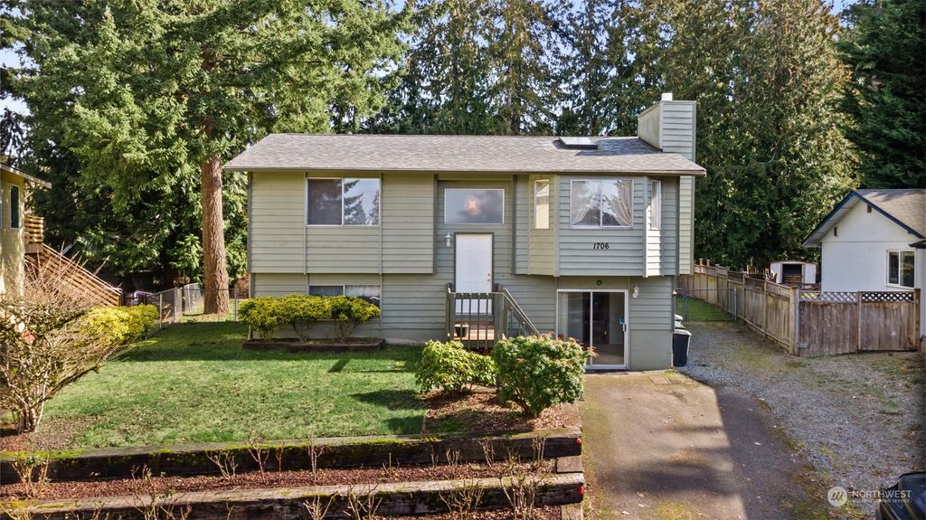 Photo of 1706 Douglas Court, Milton, WA 98354 (MLS # 2039154)