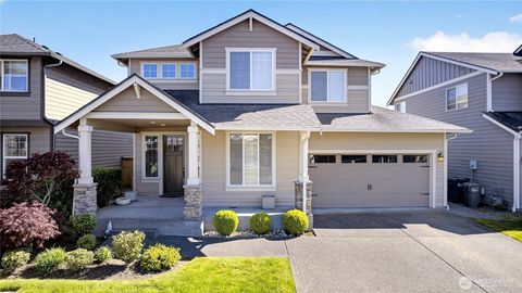 Photo of 438 Riley Court E, Enumclaw, WA 98022 (MLS # 2516437)