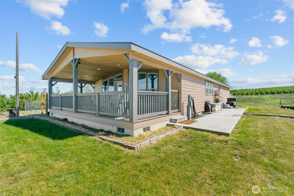 Photo of 1351 Nass Road, Granger, WA 98932 (MLS # 2525385)
