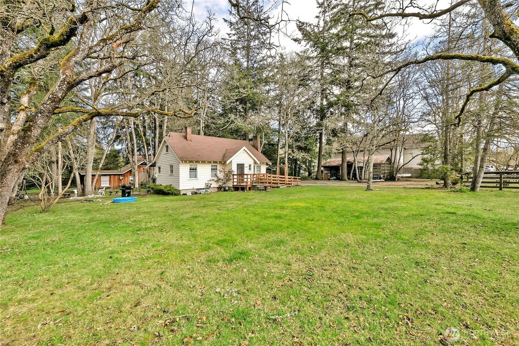 Photo of 8409 Washington Boulevard SW, Lakewood, WA 98498 (MLS # 2464750)