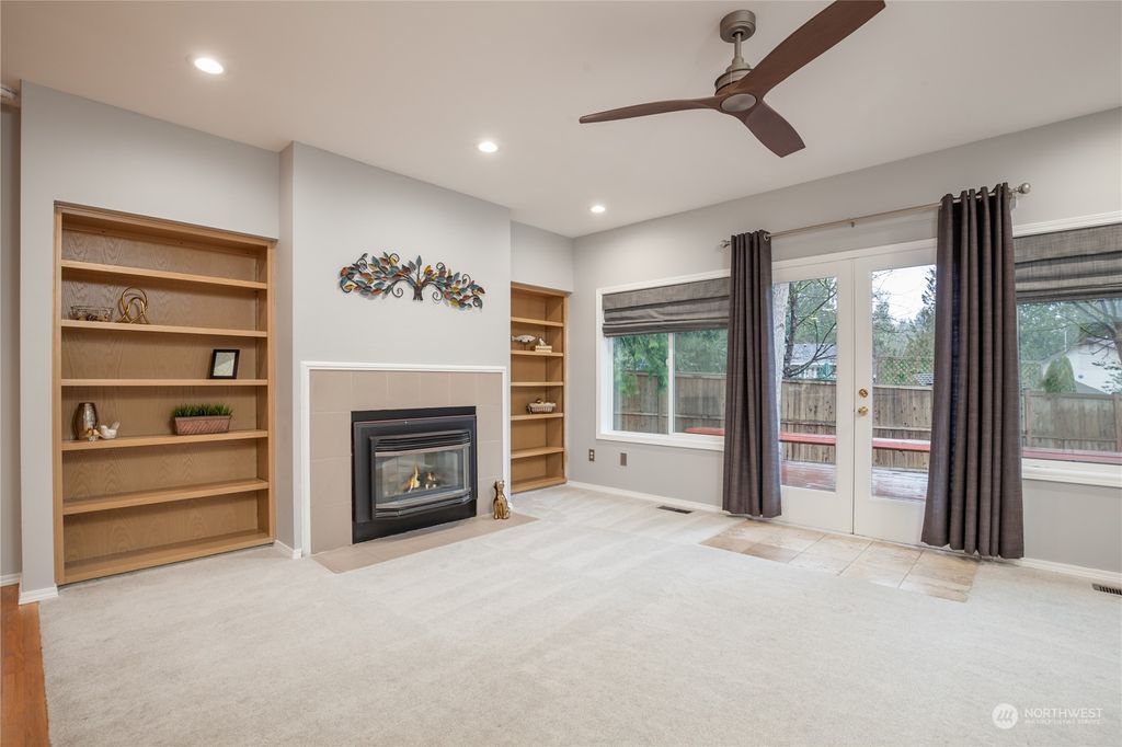 Photo of 25209 217th Place SE, Maple Valley, WA 98038 (MLS # 2041952)