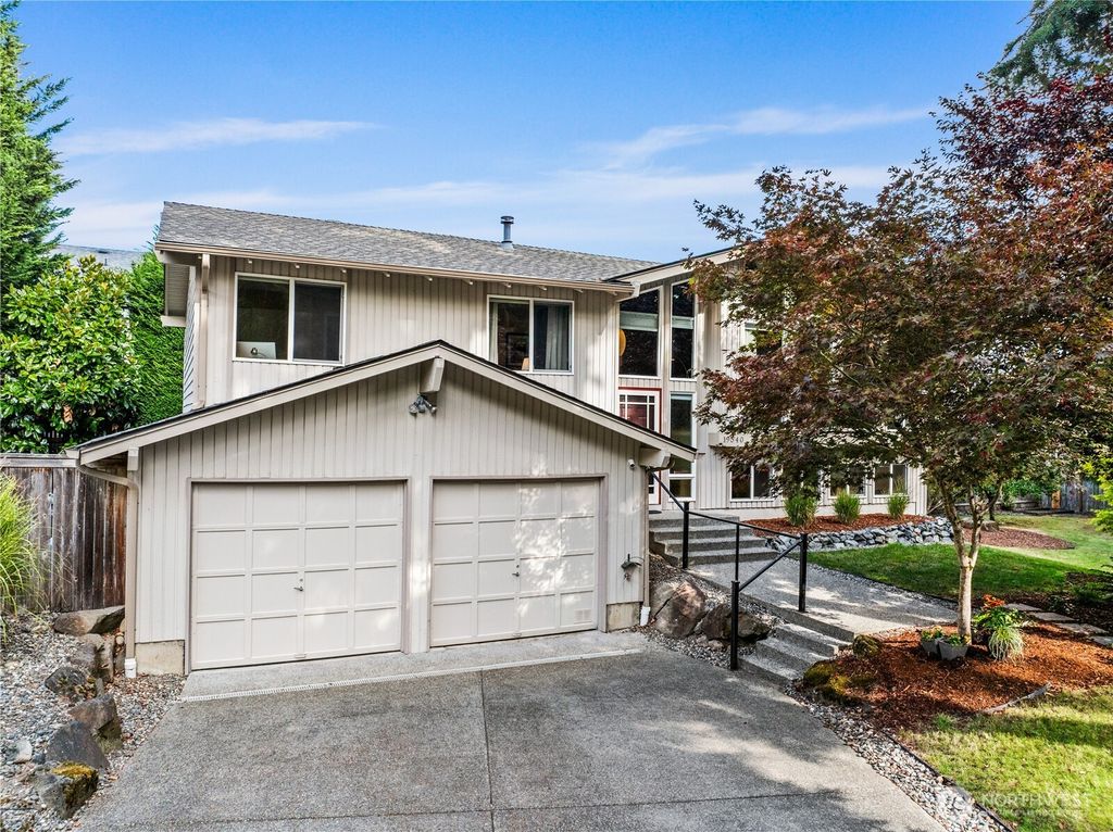 Photo of 19540 129th Court NE, Bothell, WA 98011 (MLS # 2443689)