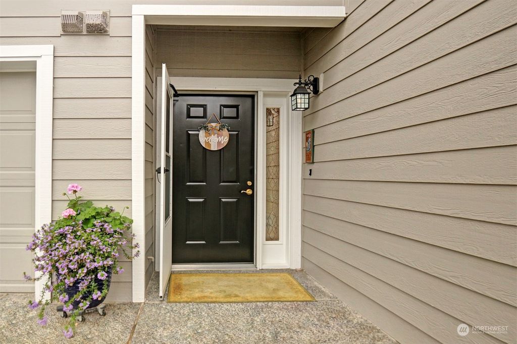 Photo of 22485 SE 37th Terrace #1393, Issaquah, WA 98029 (MLS # 2170520)