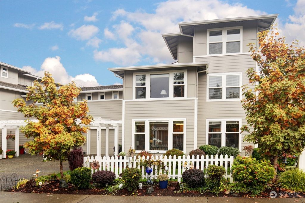 Photo of 22485 SE 37th Terrace #1393, Issaquah, WA 98029 (MLS # 2170520)