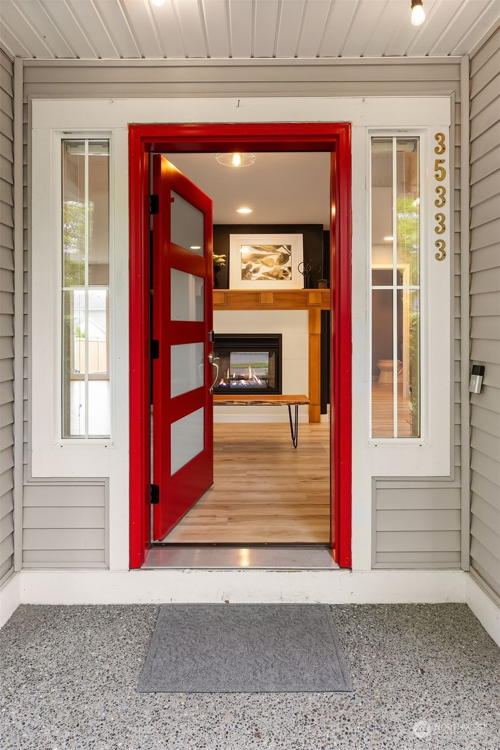 Photo of 35333 SE Ridge Street, Snoqualmie, WA 98065 (MLS # 2250969)