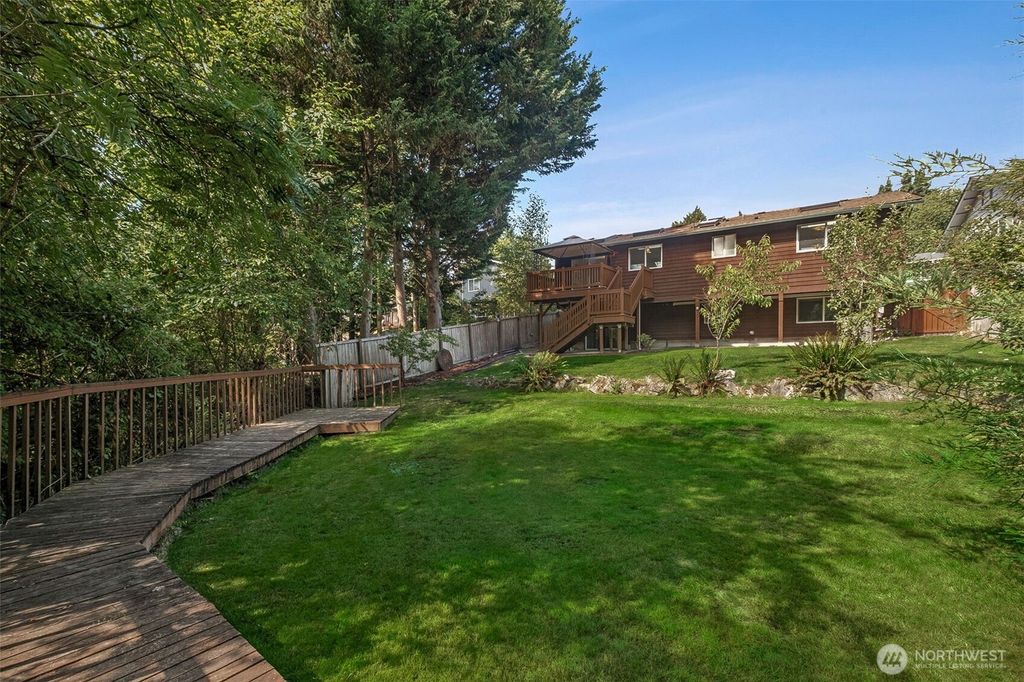 Photo of 25318 170th Place SE, Covington, WA 98042 (MLS # 2402146)