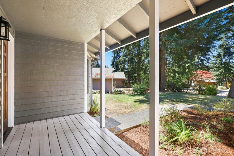 232 Planer Court SE