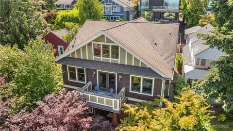 Photo of 1423 37th Avenue, Seattle, WA 98122 (MLS # 2393231)