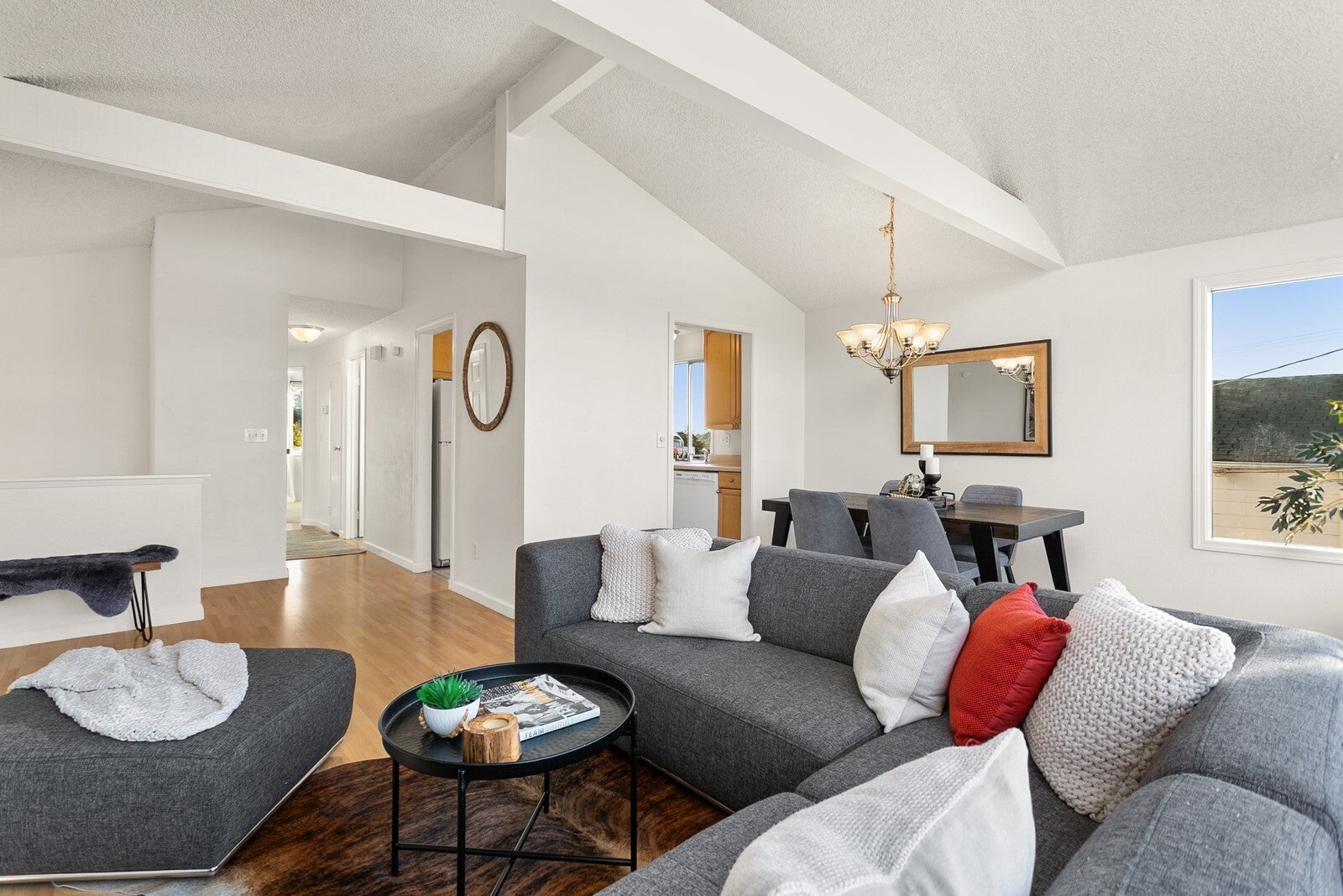 313 N 103rd Street