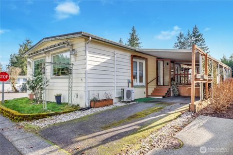 Photo of 18425 NE 95th Street #95, Redmond, WA 98052 (MLS # 2471016)