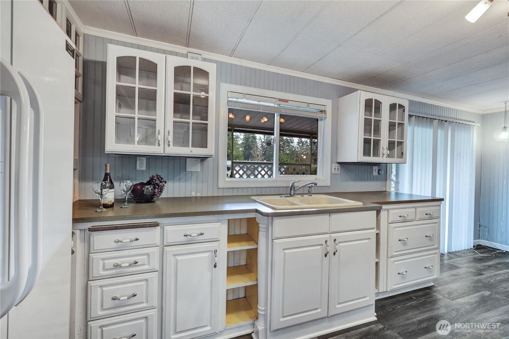 Photo of 18425 NE 95th Street #95, Redmond, WA 98052 (MLS # 2471016)