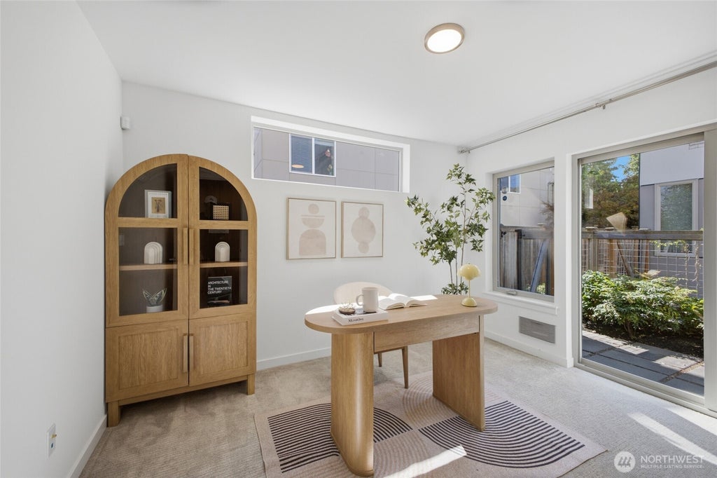 Photo of 632 NW 85th St ST #B, Seattle, WA 98117 (MLS # 2585625)