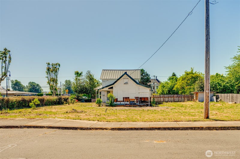 512 Davidson Avenue