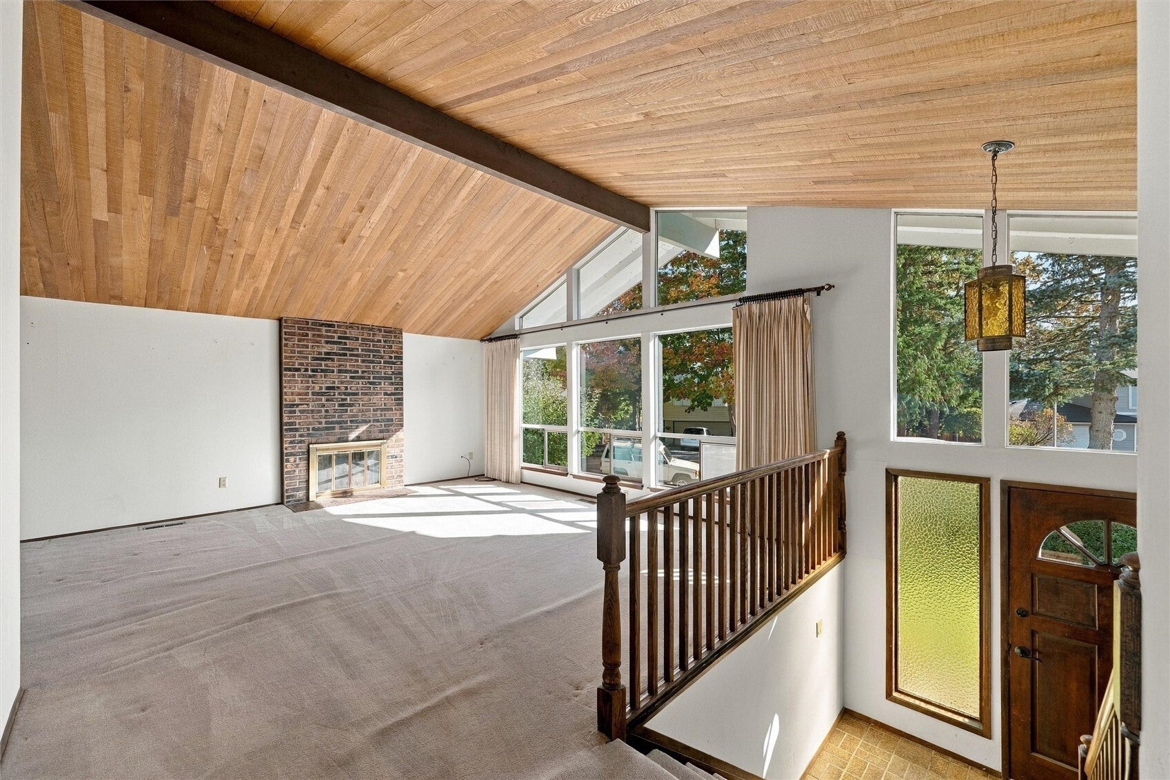 3031 Crest Court