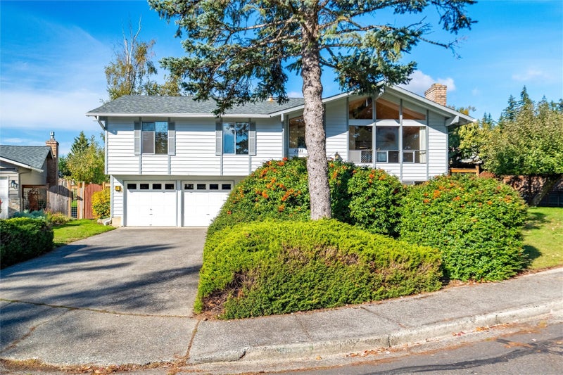 3031 Crest Court