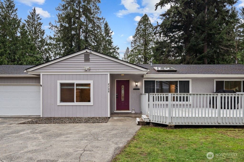 Photo of 4706 Picnic Point Road, Edmonds, WA 98026 (MLS # 2467456)