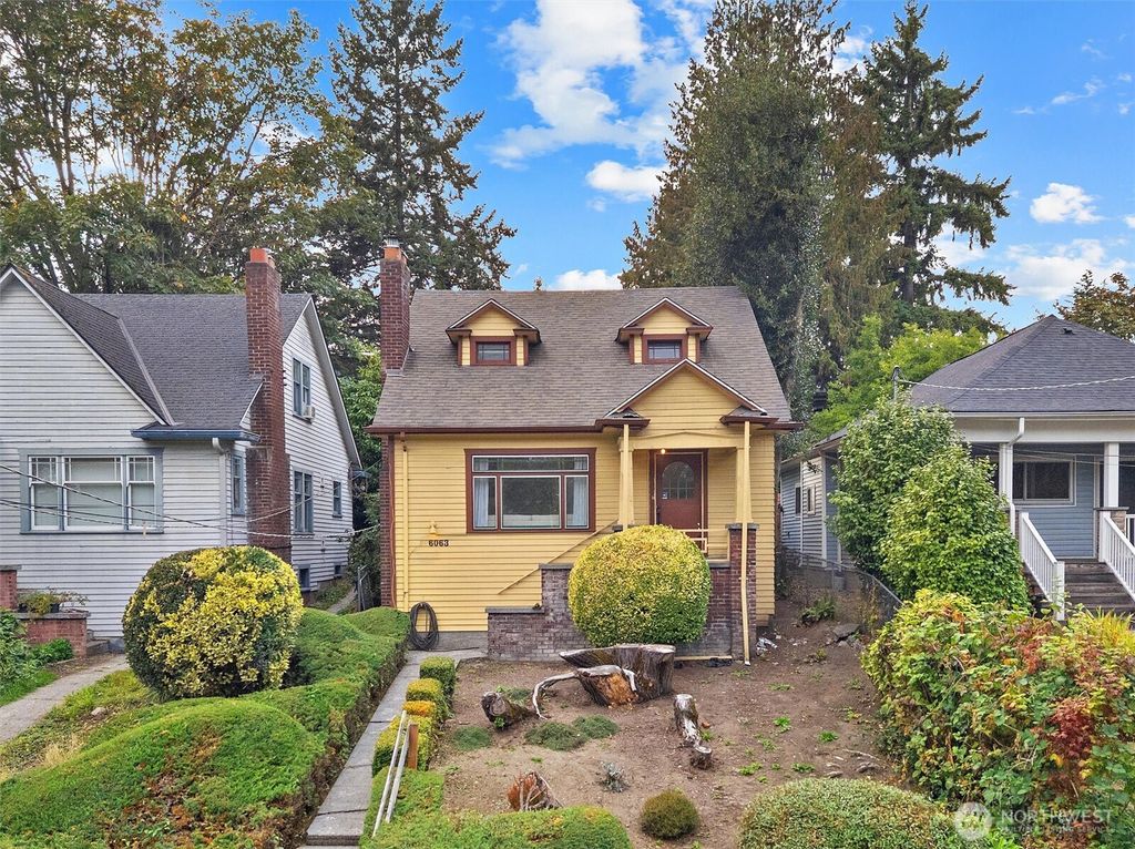 Photo of 6063 6th Avenue NE, Seattle, WA 98115 (MLS # 2438531)