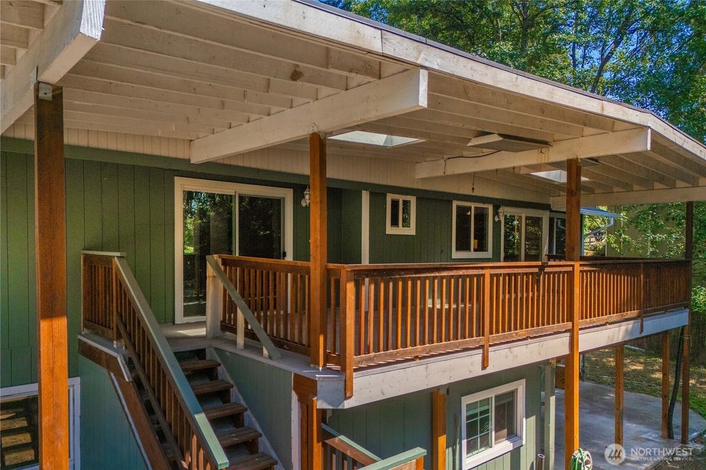 Photo of 30015 108th Avenue SE, Auburn, WA 98092 (MLS # 2416747)