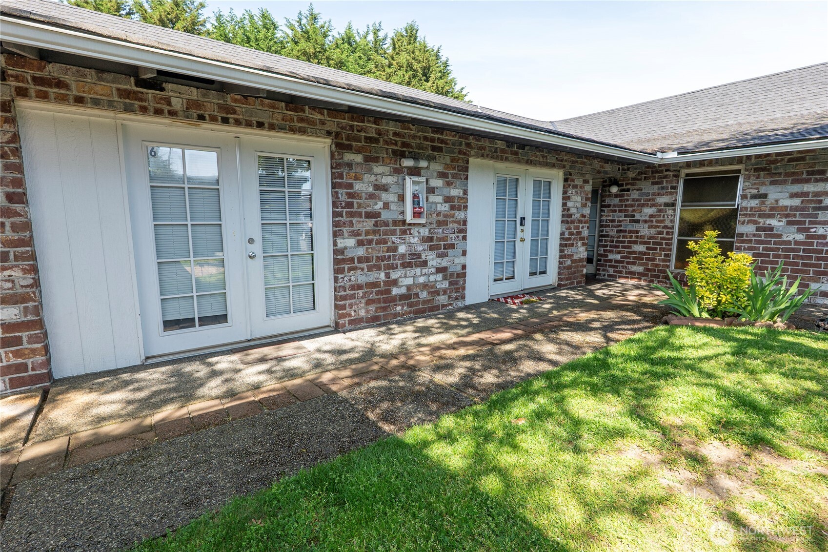 11212 Bridgeport Way SW 10