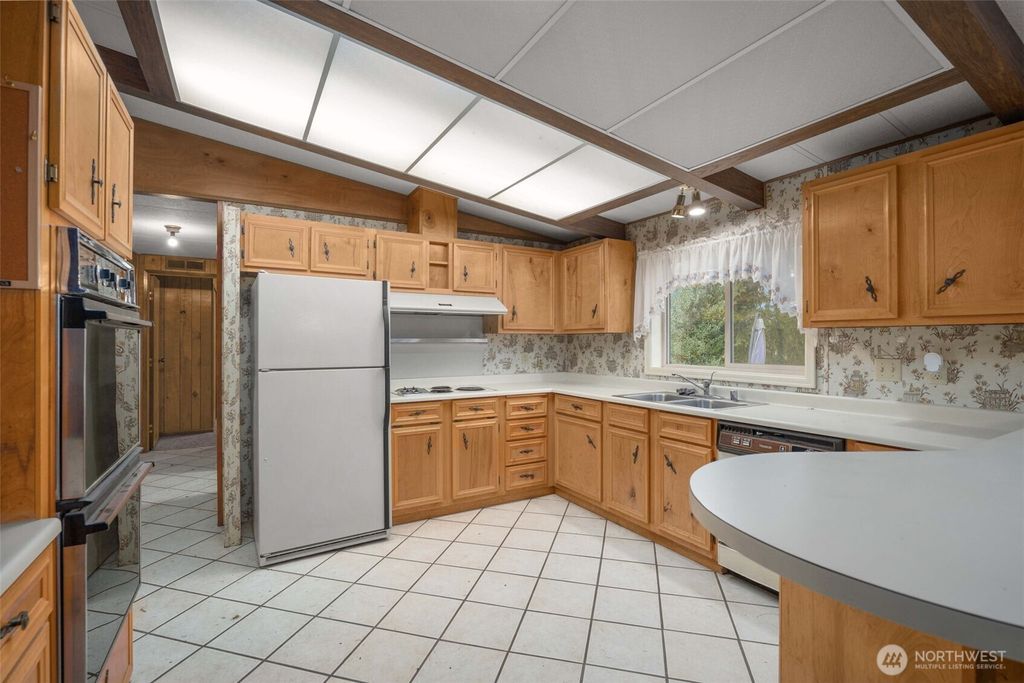 Photo of 28624 168th Avenue SE, Kent, WA 98042 (MLS # 2458518)