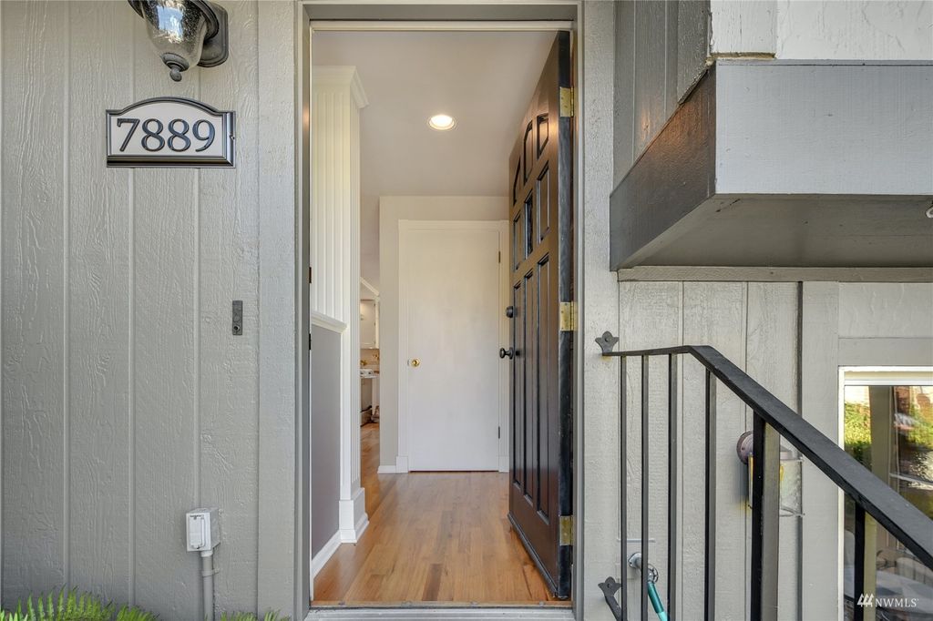 Photo of 7889 151st Avenue NE, Redmond, WA 98052 (MLS # 1987242)