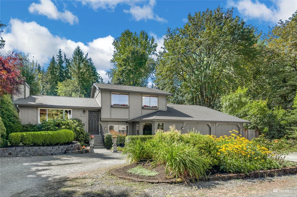 Photo of 7889 151st Avenue NE, Redmond, WA 98052 (MLS # 1987242)