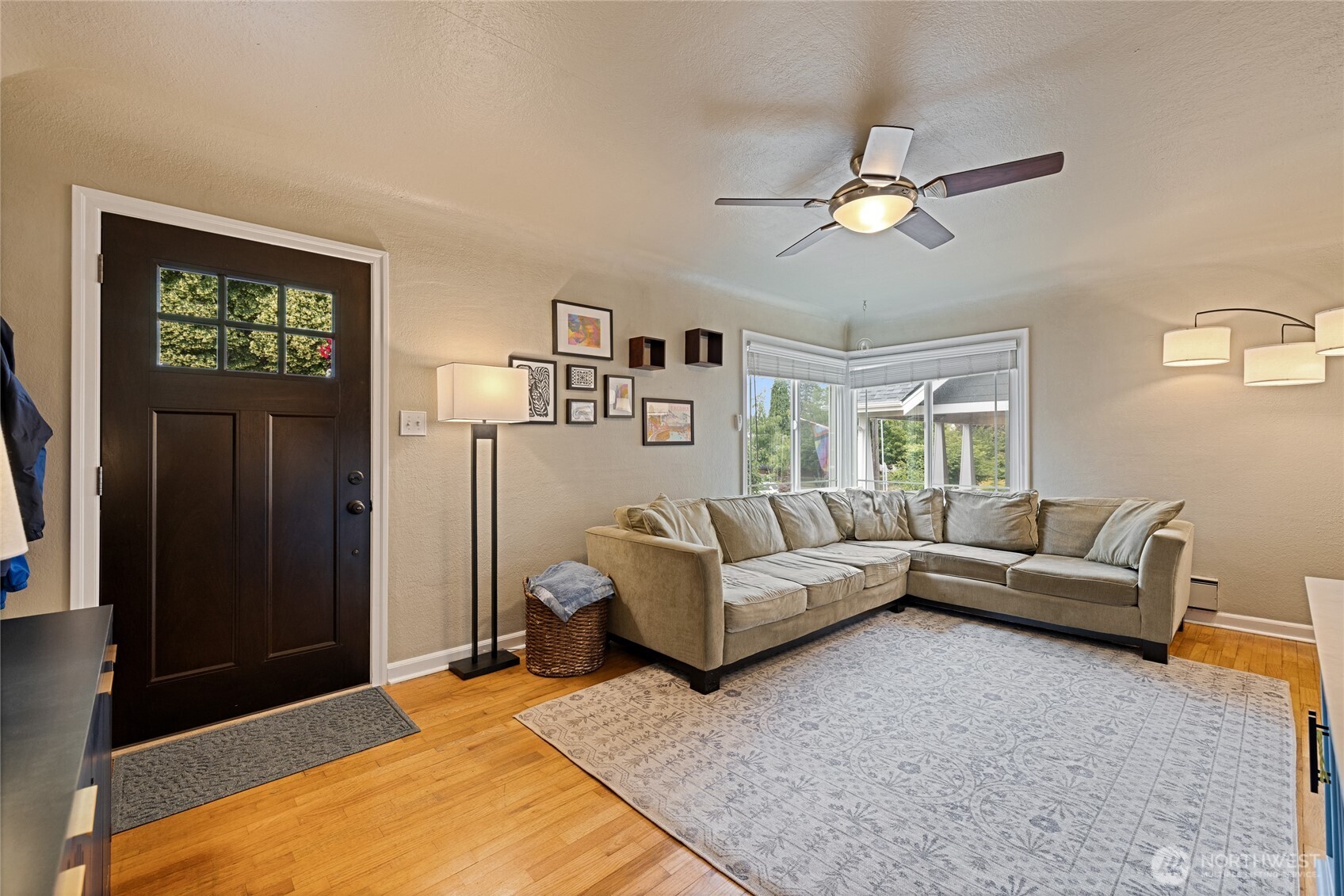 4212 N 27th