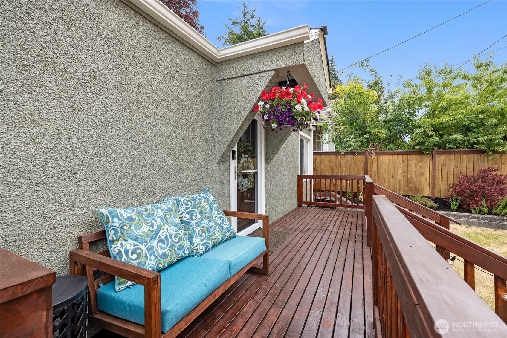 4212 N 27th